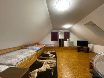 Nabízím apartmán 2+1 k dlouhodobému pronájmu. Nachází se v d