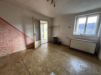 Ve výhradním zastoupení nabízím k prodeji rodinný dům ve Str