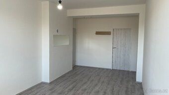 Nabízíme Vám k pronájmu moc pěkný byt s balkónem o dispozici
