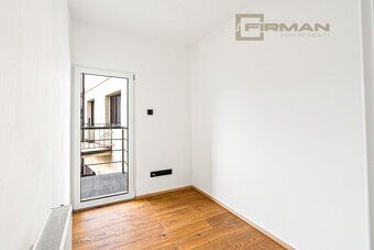 Nabízíme ke koupi byt 3kk + podkrovní místnost s parkovacím 