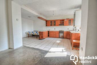 S výhradním zastoupením nabízíme ke koupi dům ve městě Tovač