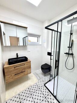 Ev.č. N08610 Nabízíme k prodeji moderní dvoupatrový rodinný 