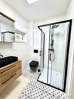 Ev.č. N08610 Nabízíme k prodeji moderní dvoupatrový rodinný 