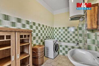 Nabízíme ke koupi dvougenerační prvorepublikovou vilu v žáda