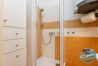 Ev.č. 00709 Nabízíme k prodeji prostorný cihlový byt 3+1 s b