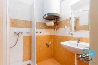 Ev.č. 00709 Nabízíme k prodeji prostorný cihlový byt 3+1 s b