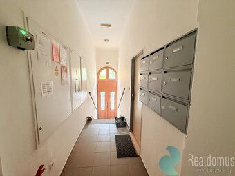 REALDOMUS Vám zprostředkuje pronájem pěkného podkrovního pro