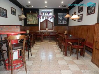 Nabízíme k pronájmu zavedenou restauraci 206 m2 se zahrádkou