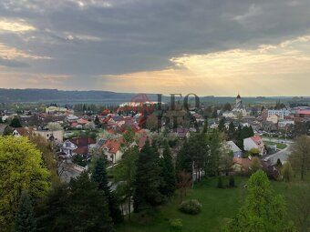 Jedná se o prodej bytu 4+1 v 7/7 patře v os. vl v Hlučně na 
