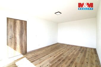 Nabízíme k pronájmu nově zrekonstruovaný byt 1+1 s lodžií ve
