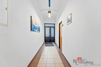 Prodej, komerční/ubytování, 298 m2, Malé náměstí 191, 55001 
