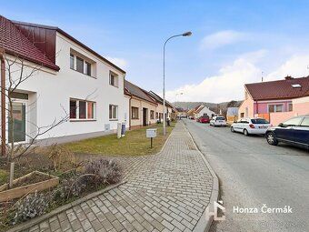 Nabízím k pronájmu kompletně zrekonstruovaný byt 2+kk na uli