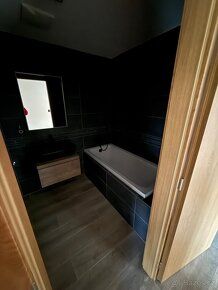 Nabízím k PRODEJI velmi luxusní, úplně nový moderní byt věž 