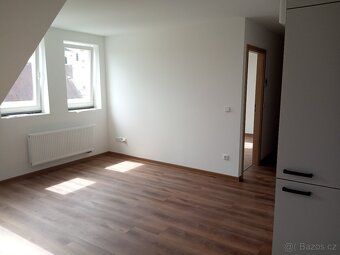 Pronájem nového, zděného bytu o výměře 44 m² ve 2. patře dom