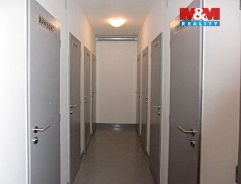 Nabízíme k podnájmu útulný byt 1+kk s balkonem o celkové pod