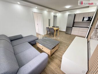 +popl. 8000, , Nabízíme k pronájmu moderní byt č. 1 o dispoz