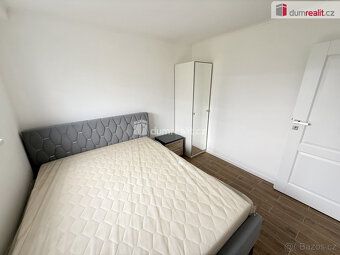 +popl. 8000, , Nabízíme k pronájmu moderní byt č. 1 o dispoz