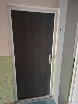 Nabízím k pronájmu prostorný 2+1 byt o celkové ploše 65 m², 