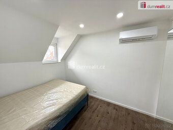+popl. 8000, , Nabízíme k pronájmu moderní byt č. 3 o dispoz