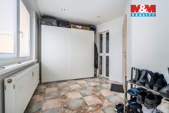 Nabízíme Vám ke koupi prostorný byt 2+kk o podlahové ploše 6
