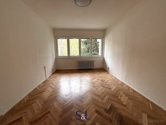 Ev.č. 01590 Nabízíme k pronájmu světlý byt o dispozici 1+1 a