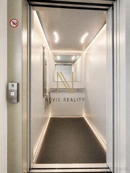 Pronájem moderního bytu 1+kk s balkonem, parkovacím stáním a