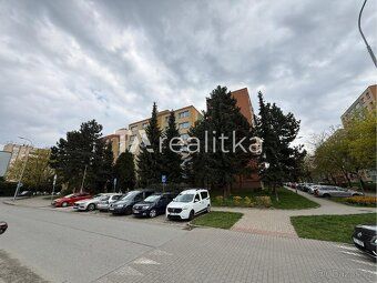 Nabízíme k prodeji družstevní byt o dispozici 2+1 a výměře 4