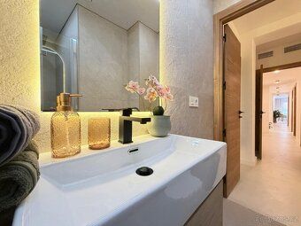 Apartmán po kompletní rekonstrukci, u pláže, Torrevieja – 27