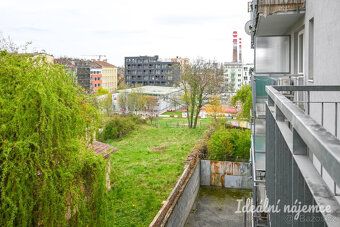 Nabízíme vám k pronájmu stylový a moderně řešený byt o dispo
