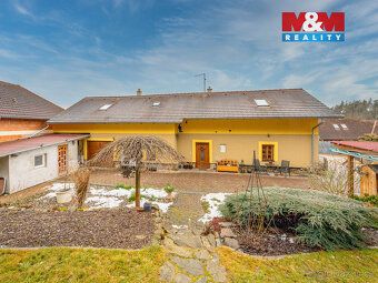 Nabízíme k prodeji rodinný dům 4+kk s obytnou plochou 160 m2