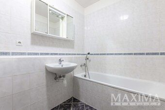 Nabízíme k pronájmu byt 1+kk 36 m2 s balkonem 2,2 m2 s krásn