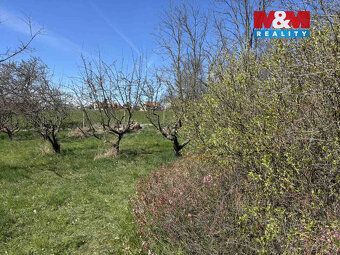 Nabízíme k prodeji krásný pozemek o rozloze 600 m², situovan