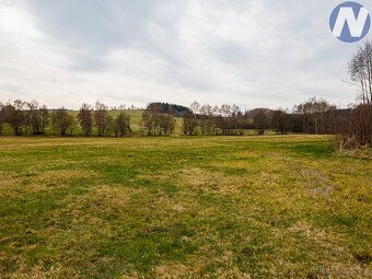 Nabízíme k prodeji pozemek o celkové výměře (17 927 m² a 261