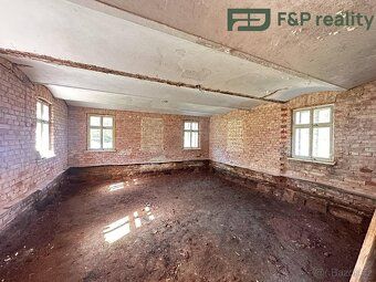 Prodej rodinného domu, 2617 m², Chotěvice Ve výhradním zasto