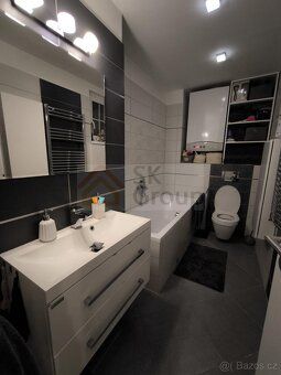 Nabízíme k prodeji částečně zařízený byt 2+kk o výměře 46 m,