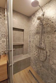 Byt po kompletní rekonstrukci v docházkové vzdálenosti centr