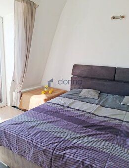 Nabízíme k pronájmu podkrovní byt 1+kk, o ploše 61m2 s balko