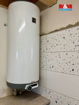 Nabízíme k dlouhodobému pronájmu samostatně stojící rodinný 