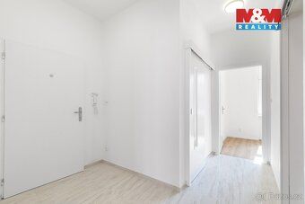 Nabízíme k prodeji atypický byt 2+kk v cihlovém domě po rozs