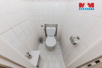 Nabízíme k prodeji rodinný dům na okraji obce Tišice ideální