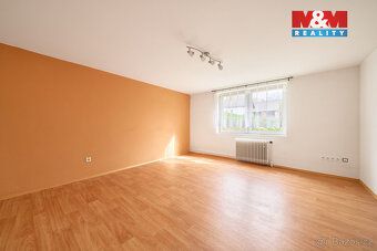 Nabízíme k prodeji samostatný rodinný dům v klidné části obc