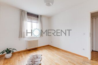 Nabízíme k pronájmu výjimečný mezonetový byt o dispozici 3+k