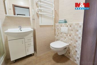 Nabízíme k prodeji prakticky řešený byt o dispozici 4+1 a po