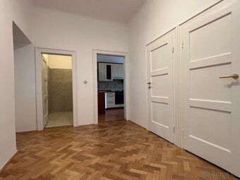 Nabízíme pronájem bytu 2+1 o celkové ploše 81m2 v klidné lok