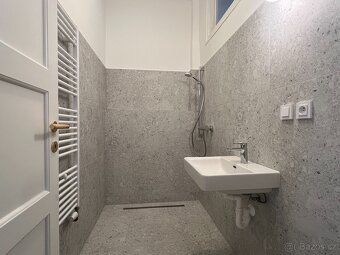 Nabízíme pronájem bytu 2+1 o celkové ploše 81m2 v klidné lok