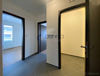 Pěkný byt 2+kk/T, plocha 51m2 + terasa 9,7m2, ve 4. patře no