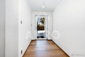 Nabízím k prodeji moderní novostavbu v energetické třídě B s