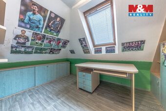 Exkluzivně nabízíme k prodeji rodinný dům o dispozici 5+1 v 