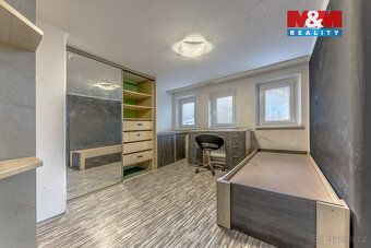 Exkluzivně nabízíme k prodeji rodinný dům o dispozici 5+1 v 