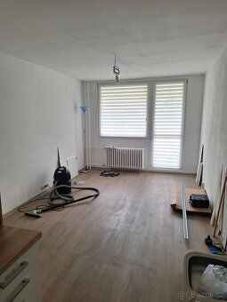 Pronájem nově zrekonstruovaného bytu 2+kk 44m2 s velkou zask